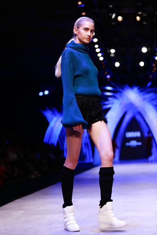 Những nét thú vị và hụt hẫng trong đêm thứ 2 VIFW 2015 - 5