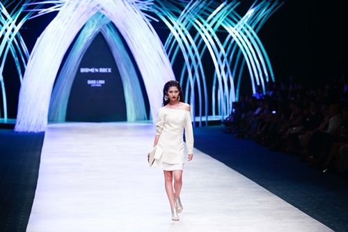 Câu chuyện cổ tích của hai 2 "ái nữ" trong đêm thứ 4 VIFW 2015 - 12