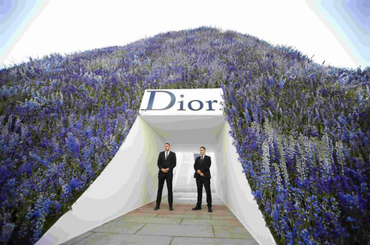 Kỷ nguyên lừng lẫy của Dior dưới thời Raf Simons - 16