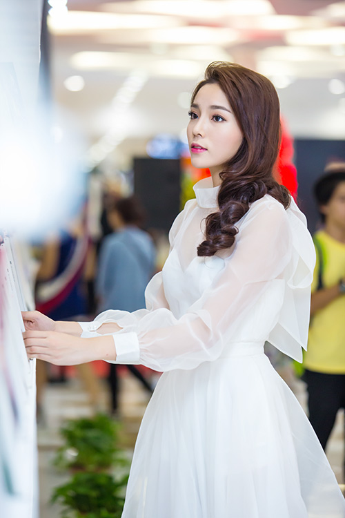 HH Kỳ Duyên diện đầm trắng xinh như công chúa - 12