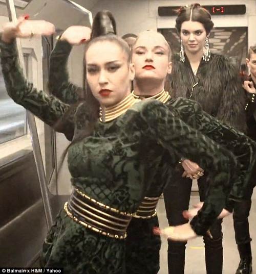 Hé lộ giá vé cao khủng khiếp của VS Show 2015 - 9
