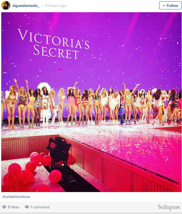 "Nghẹt thở" trước sức nóng của Victoria's Secret Show 2015 - 7