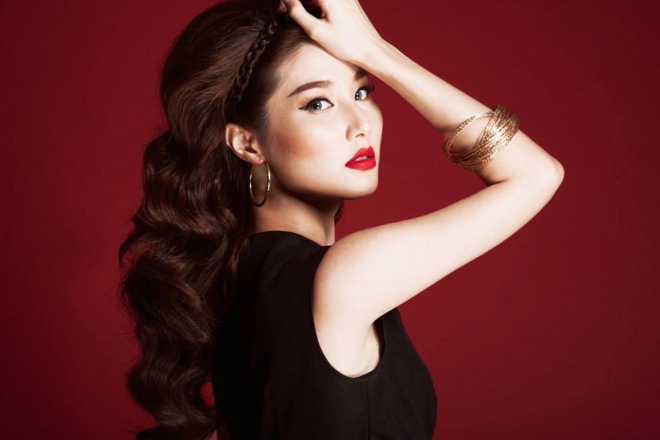 Diễm My "biến dạng" vì photoshop quá đà - 5