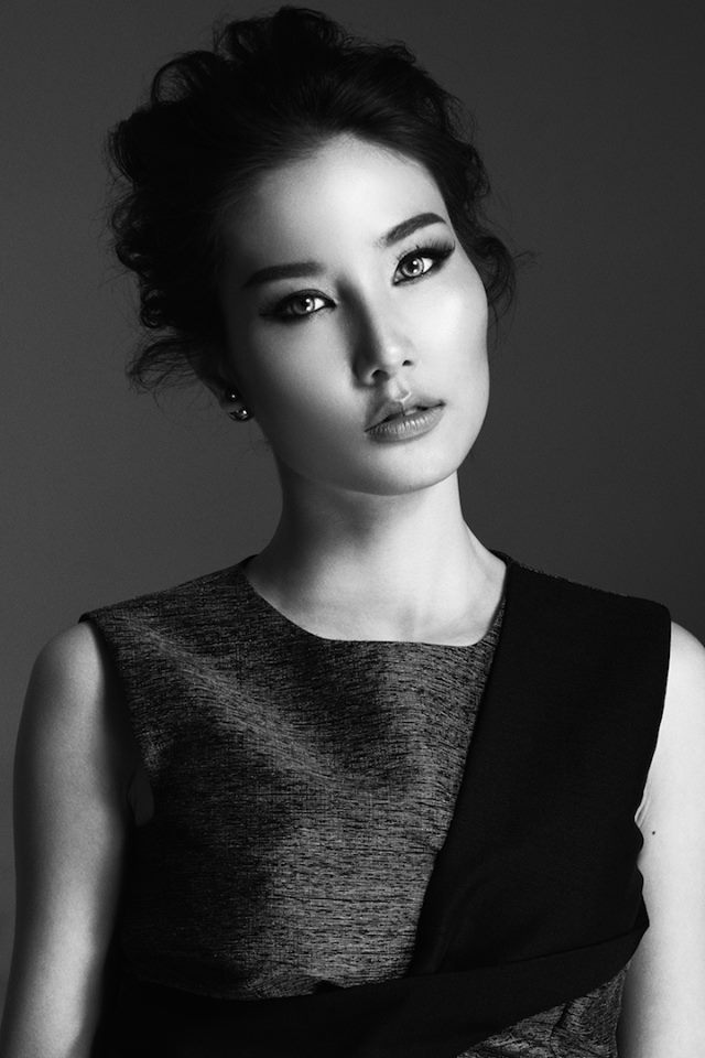 Diễm My "biến dạng" vì photoshop quá đà - 7