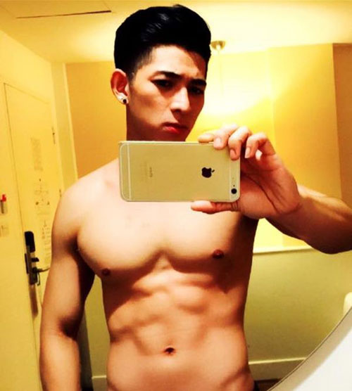 'Truy lùng' danh tính hot boy 6 múi bán bánh tráng - 4