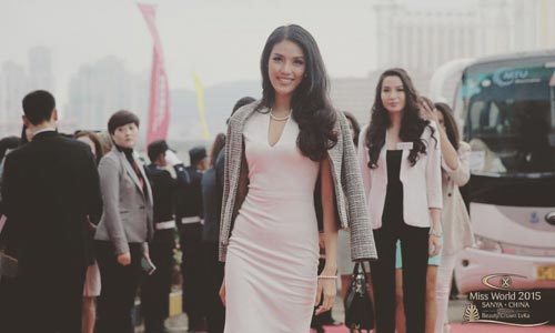 Ngắm nhan sắc của Lan Khuê tại Miss World 2015 - 2