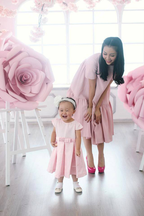 Đồ đôi xinh yêu mẹ nào cũng mê của Linh Nga và con gái - 13