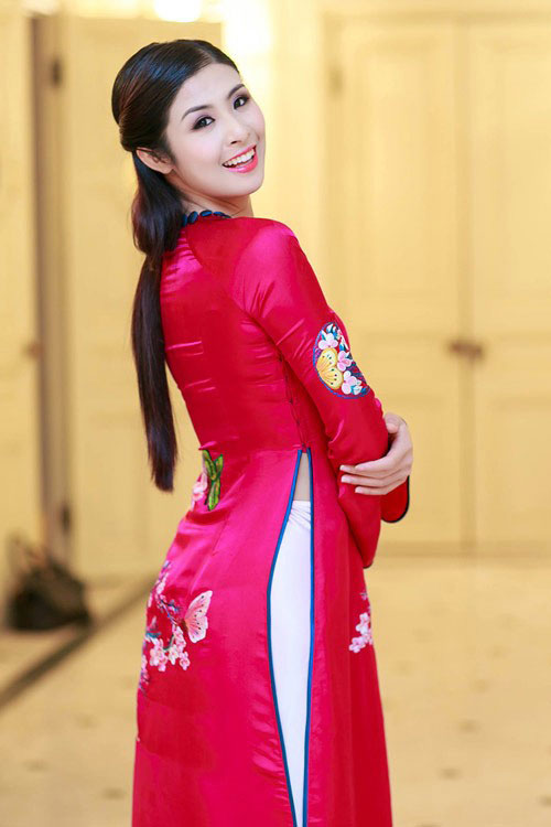 6 kieu toc ket hop ao dai dep nhat cua sao viet - 12