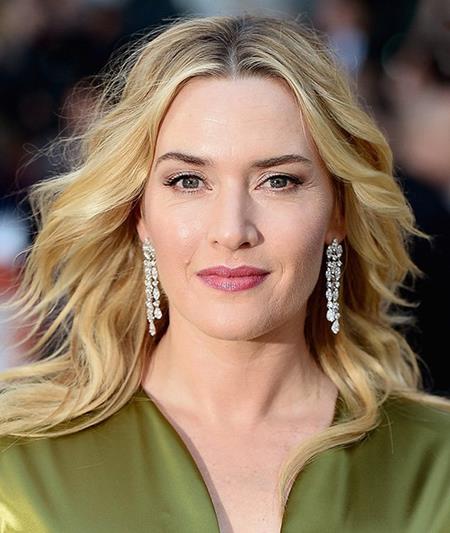 Kate Winslet luôn là một trong những nữ diễn viên bị giới truyền thông soi mói nhiều nhất về ngoại hình. Bất chấp điều đó, ngôi sao phim “Titanic” vẫn khẳng định mình sẽ không bao giờ động chạm tới dao kéo: “Nó đi ngược lại nguyên tắc của tôi, trái ngược với những gì mà cha mẹ đã đem đến cho tôi cũng như quan điểm của tôi về vẻ đẹp tự nhiên”.