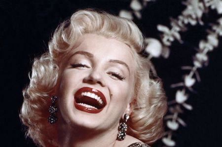 Bia mộ của Marilyn Monroe được đem bán đấu giá