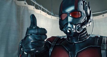 Đề tài mới lạ cộng với cách tiếp cận vô cùng hài hước, “Ant-Man” thực sự là một món quà bất ngờ đầy thú vị mà Marvel gửi gắm đến người hâm mộ. Với điểm số trên trang Rotten Tomatoes là 81%, “Ant-Man” dễ dàng vượt qua nhiều người “anh em” khác để góp mặt trong top 10 phim siêu anh hùng hay nhất của Marvel.