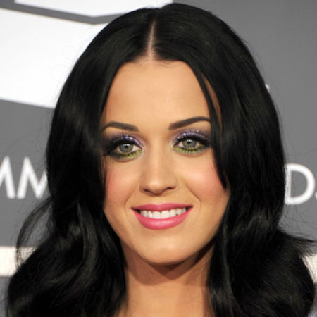 Katy Perry quyên góp hơn 222 triệu đồng cho kế hoạch hoá gia đình