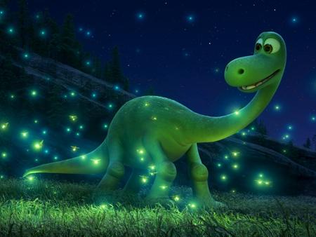 Ra mắt từ cuối năm ngoái nhưng tác phẩm hoạt hình “The good dinosaur” vẫn xứng đáng góp mặt trong danh sách những bom tấn của năm 2016. Tiếp tục phong cách đơn giản nhưng đầy ý nghĩa của hãng Pixar, “The good dinosaur” là câu chuyện ngập tràn cảm xúc về tình bạn của khủng long và con người, đồng thời đem lại cho các khán giả xem phim những bài học thấm thía.