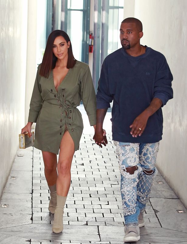 Kim Kardashian quá lo lắng cho sức khỏe của chồng