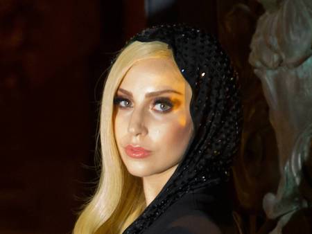 Lady Gaga từng bị chấn thương tâm lý