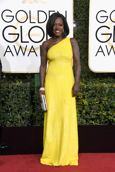 Viola Davis, 51 tuổi, giành giải Quả cầu vàng 2017 dành cho Nữ diễn viên phụ xuất sắc.