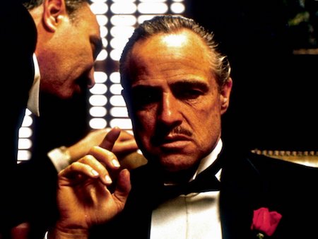 Marlon Brando từng xuất sắc giành được 8 đề cử Oscar và 2 lần thắng giải, tuy nhiên, nam tài tử đã từ chối nhận tượng vàng Oscar dù được xướng tên với bộ phim “The Godfather” hồi năm 1972