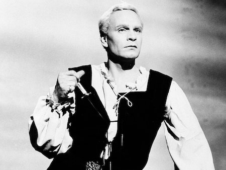 Laurence Olivier đã sở hữu tới 10 đề cử Oscar nhưng chỉ có một lần chiến thắng với bộ phim “Hamlet” (1948), tuy vậy, nam tài tử đã được Viện Hàn lâm Khoa học và Nghệ thuật điện ảnh Mỹ trao tặng tới 2 giải thưởng danh dự