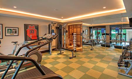 Phòng tập gym hiện đại và đầy đủ tiện nghi