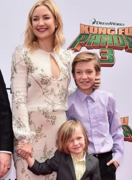 Do Kate Hudson quá nóng bỏng nên không nhiều người nhận ra rằng nữ diễn viên tóc vàng sớm đã là một bà mẹ hai con và Kate thực ra đã sinh hạ cậu con trai đầu lòng Ryder Robinson khi mới 24 tuổi