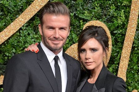 David Beckham vừa trổ tài “nịnh” vợ