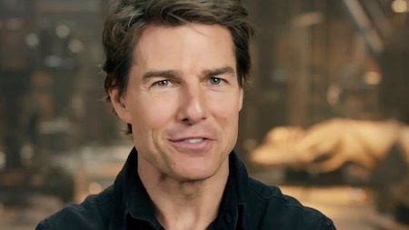 Tom Cruise cũng bị khá nhiều người chỉ trích vì mức độ cuồng tín quá mức đối với giáo phái Scientology.